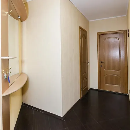 Апартаменти Pobediteley 57 *